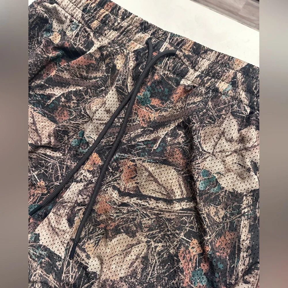 Abercrombie & Fitch Retro Mesh Camouflage Shorts 5” - Picture 2 of 6